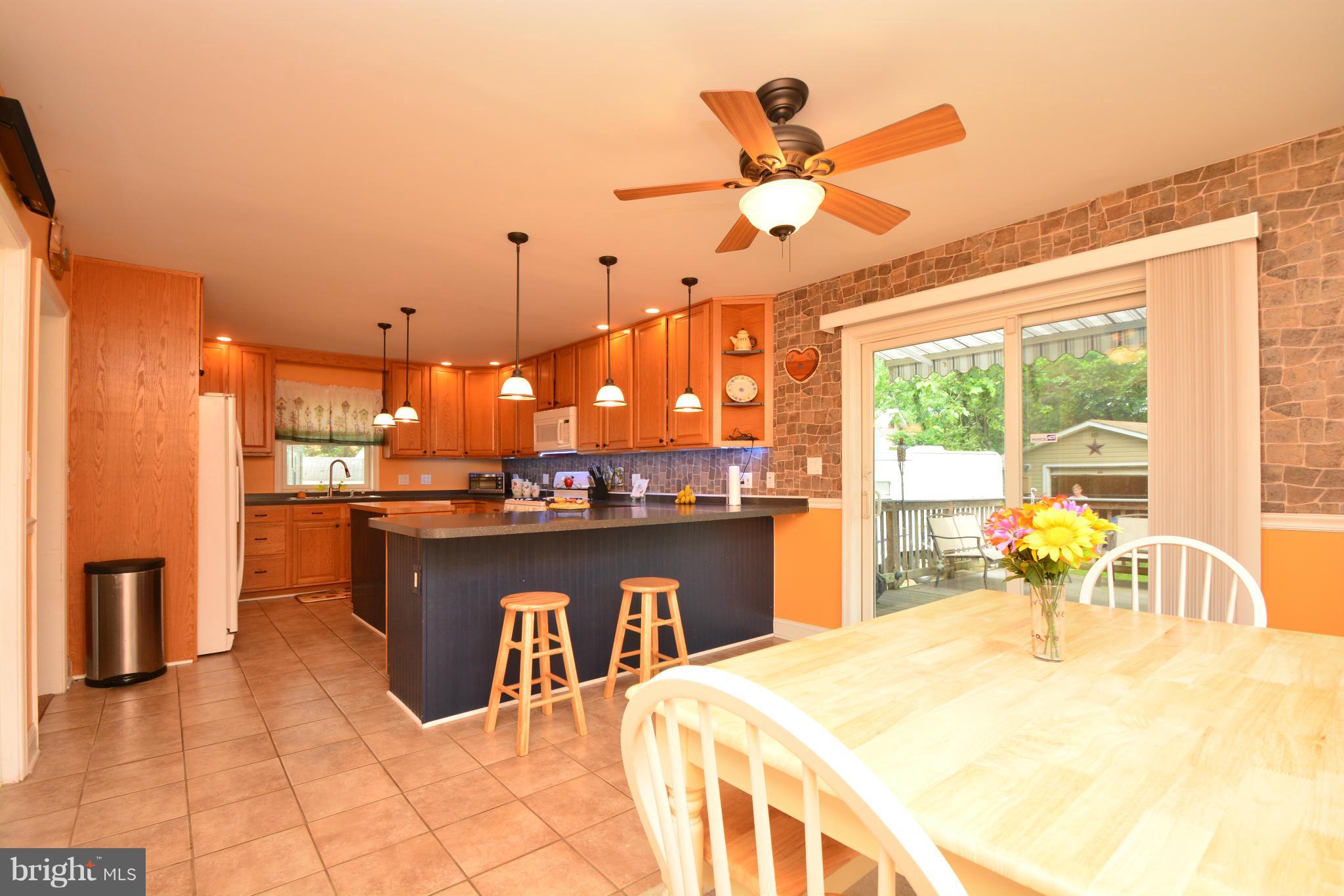 168 Riverside Road Baltimore, MD 21221 - Photo 12 of 30 Kitchen