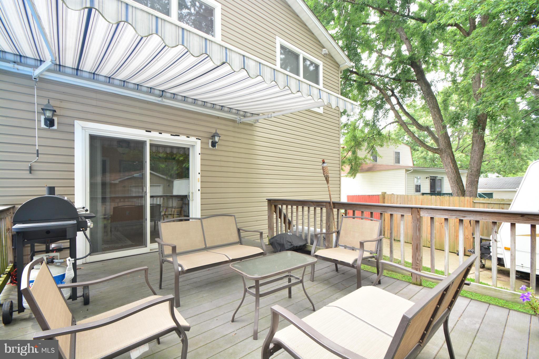 168 Riverside Road Baltimore, MD 21221 - Photo 25 of 30 Rear Deck