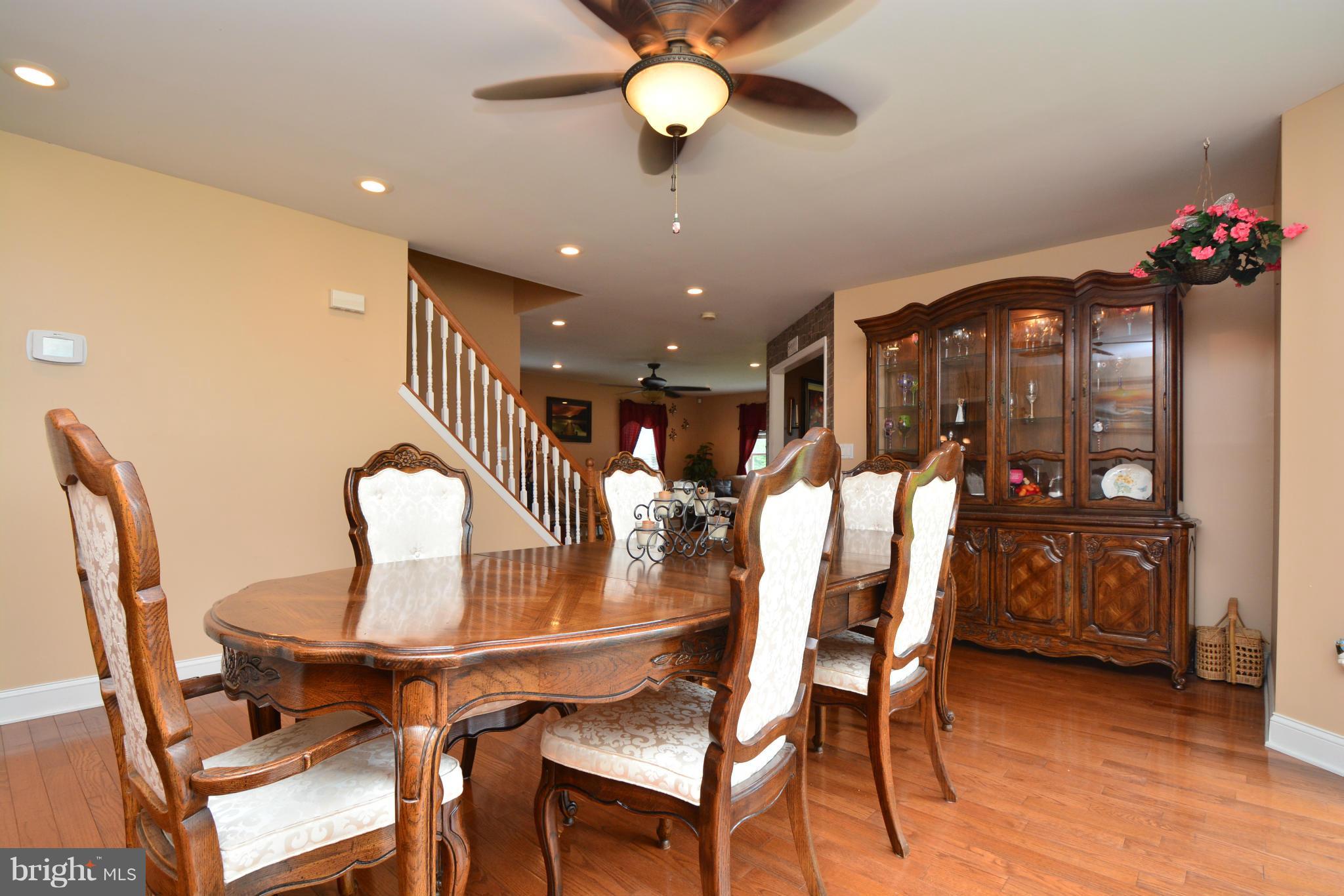 168 Riverside Road Baltimore, MD 21221 - Photo 8 of 30 Dining Room