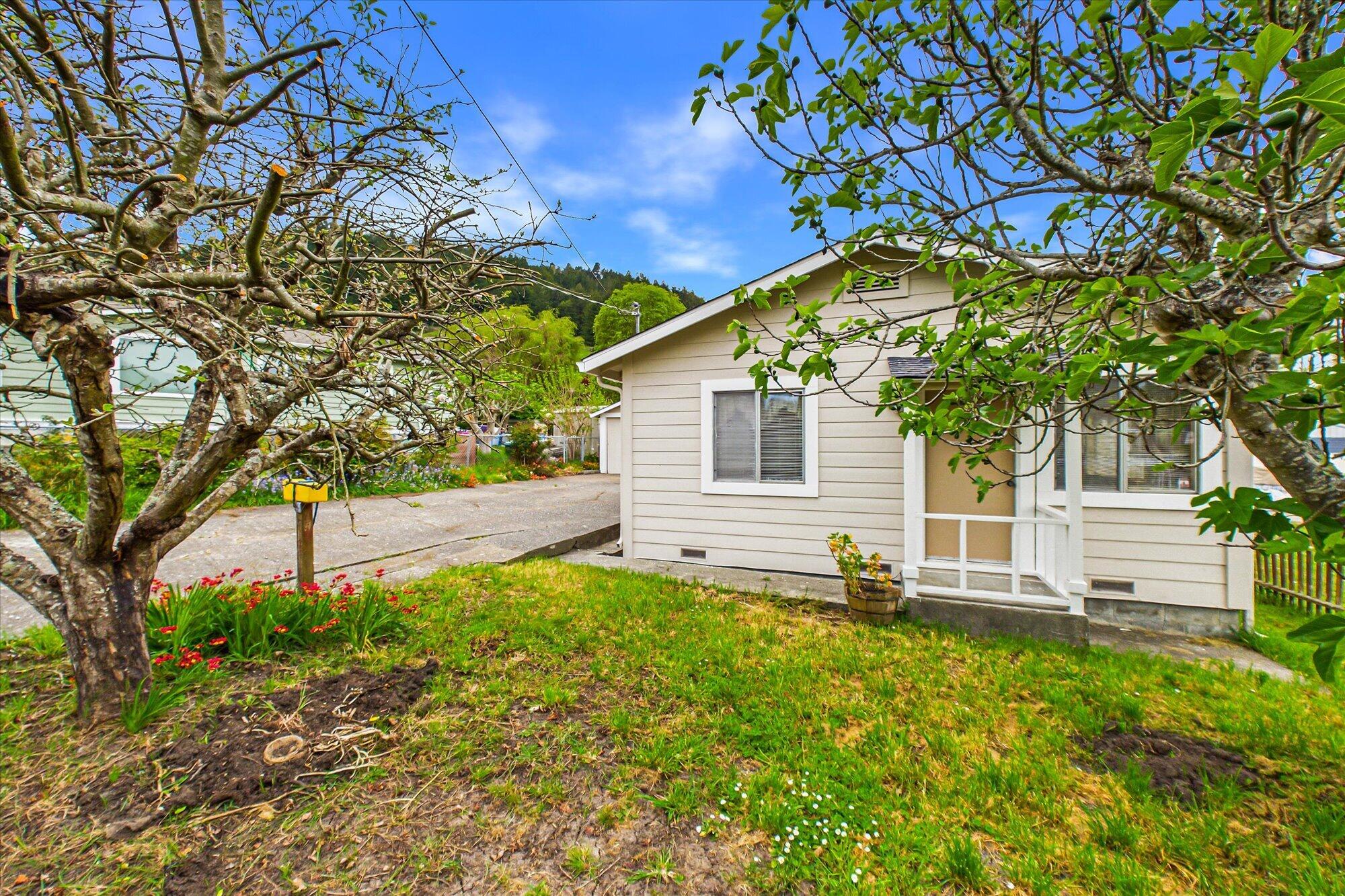 125 Elm Street Rio Dell, CA 95562 - Photo 36 of 43