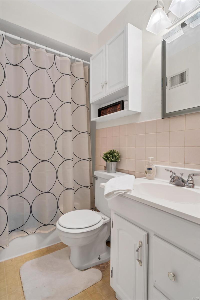 819 Reed Avenue St. Louis, MO 63125 - Photo 10 of 17 Gallery Image 10