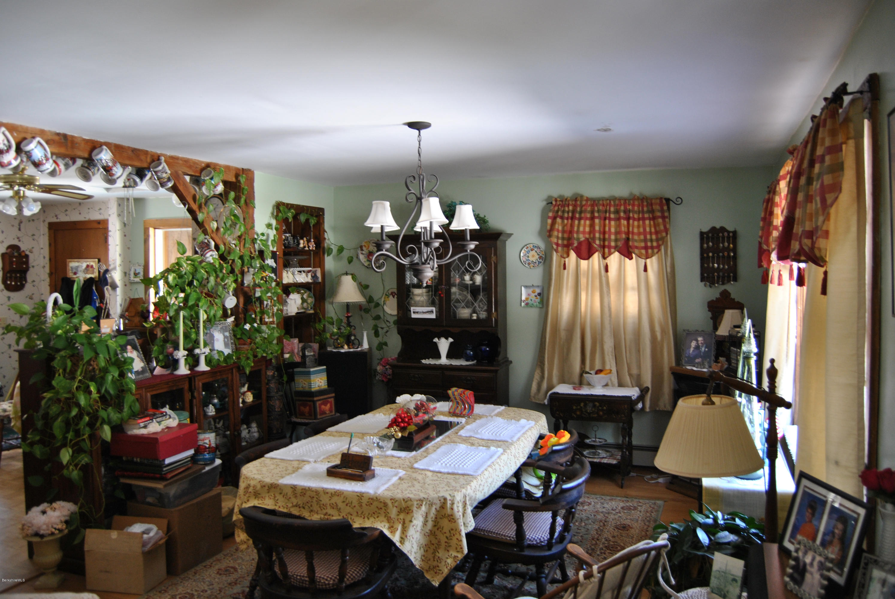 1369 County Road Sheffield, MA 01230 - Photo 5 of 7 Dining Room