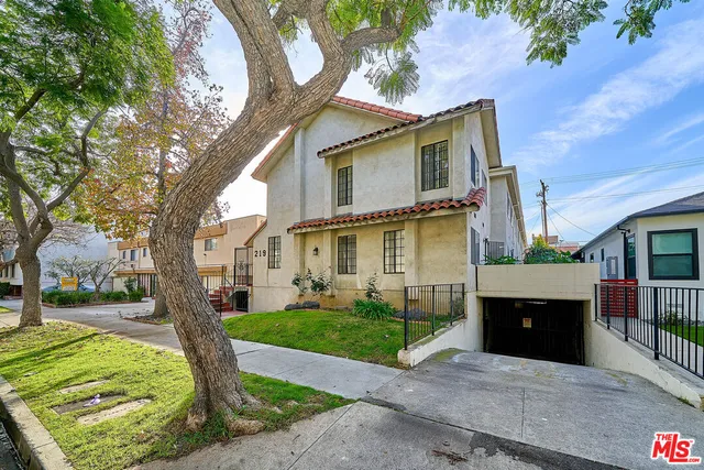$689,000 | 219 North Isabel Street, Unit 5, Glendale, CA 91206