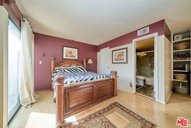 $689,000 | 219 North Isabel Street, Unit 5, Glendale, CA 91206