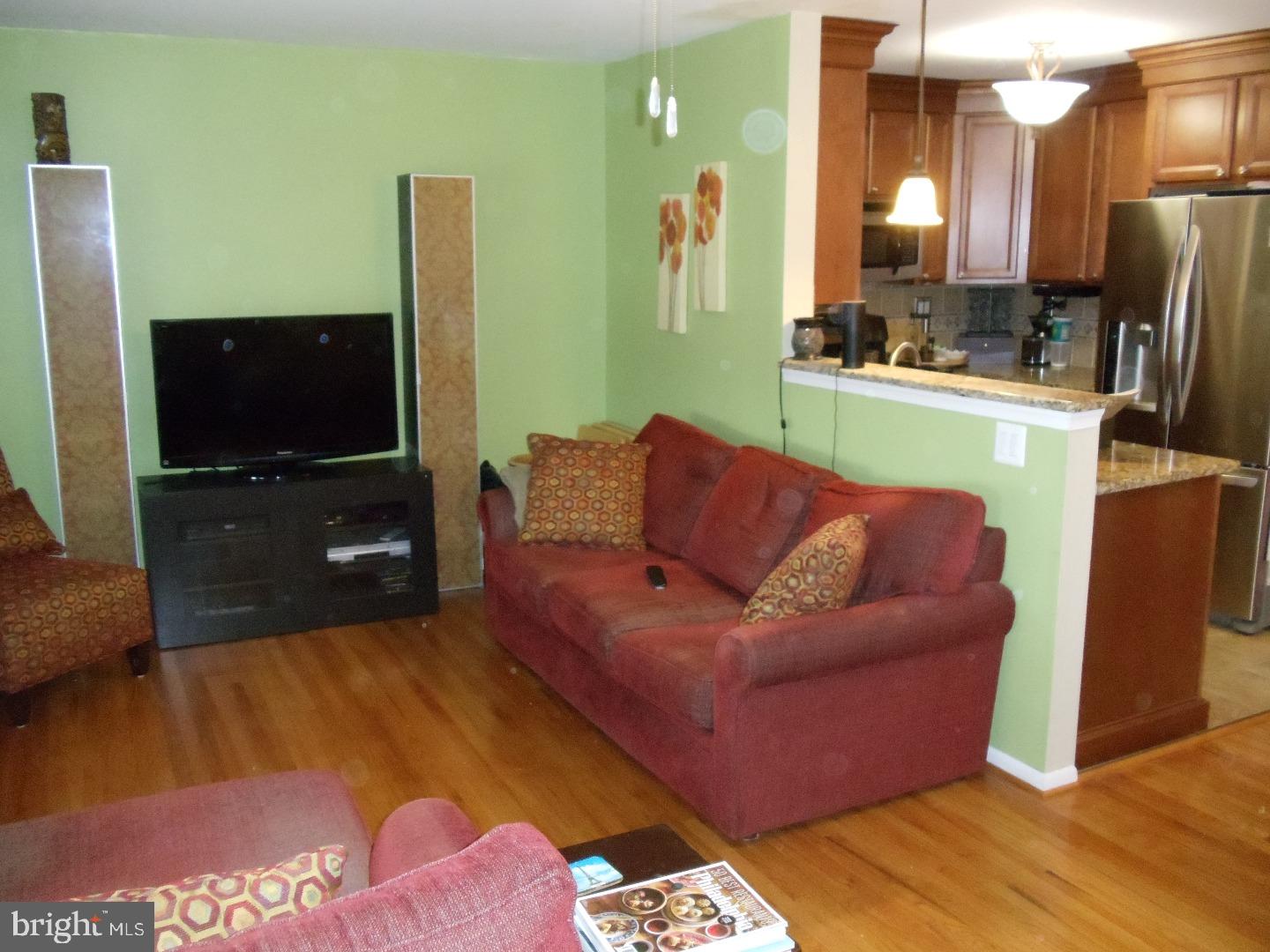 3883 Fairdale Road Philadelphia, PA 19154 - Photo 4 of 20 Gallery Image 4