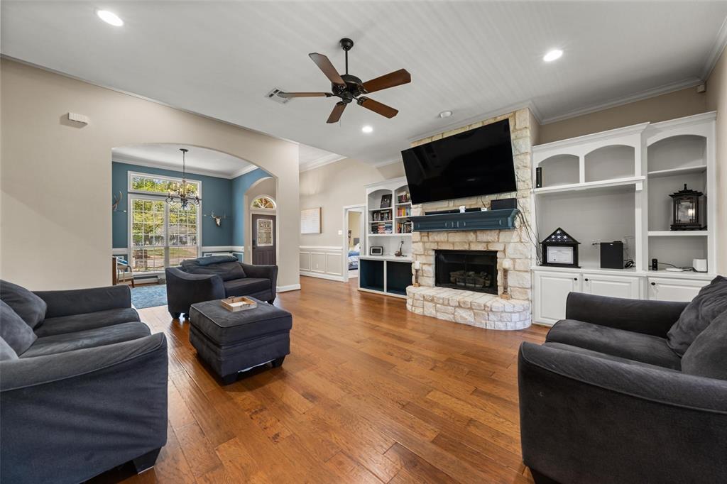 202 Daybreak Way Waco, TX 76657 - Photo 6 of 35