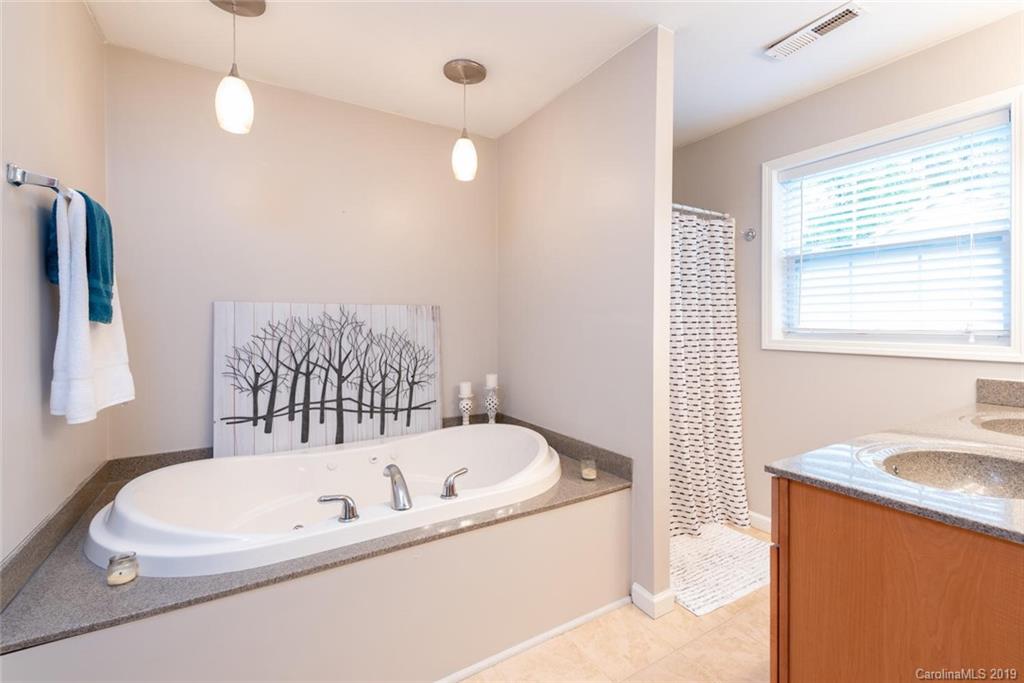 43 Kirby Road Asheville, NC 28806 - Photo 18 of 29
