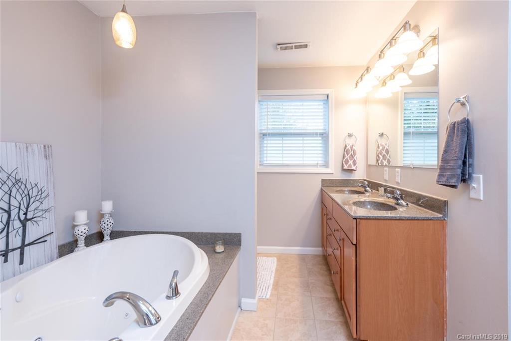 43 Kirby Road Asheville, NC 28806 - Photo 19 of 29