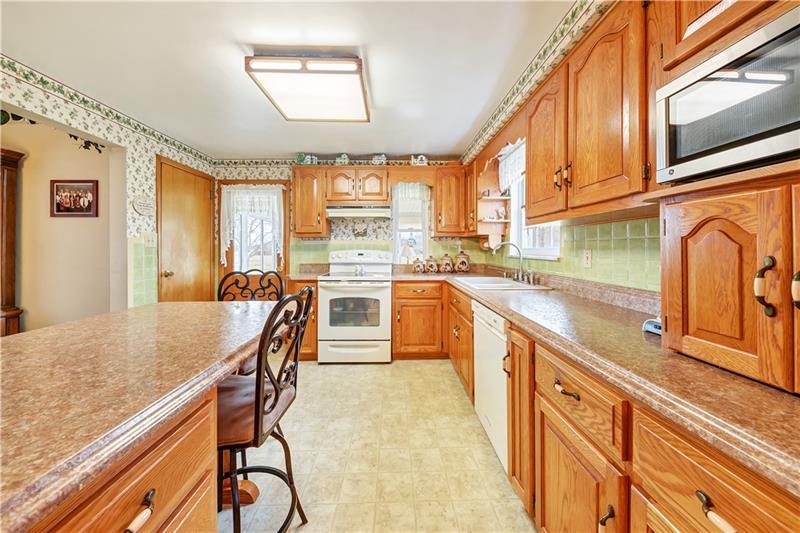 452 Denny Road Valencia, PA 16059 - Photo 8 of 23 Gallery Image 8