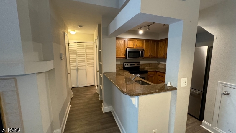 54 Wentworth Road Bedminster, NJ 07921 - Photo 5 of 20