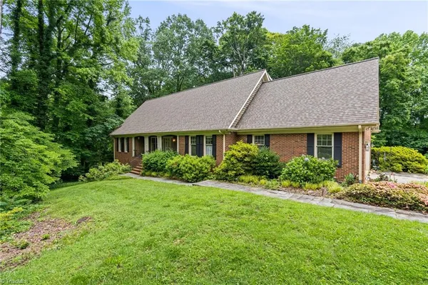 $564,900 | 5410 Tory Hill Drive, Greensboro, NC 27410