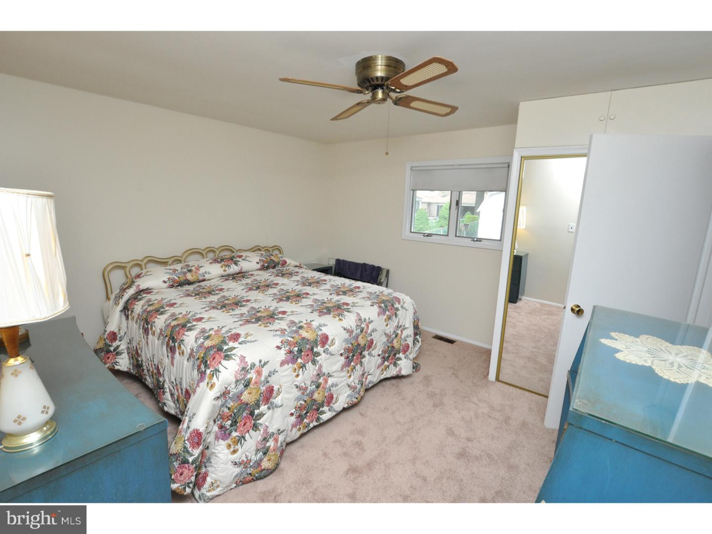 100 Red Stone Ridge Delran, NJ 08075 - Photo 6 of 12