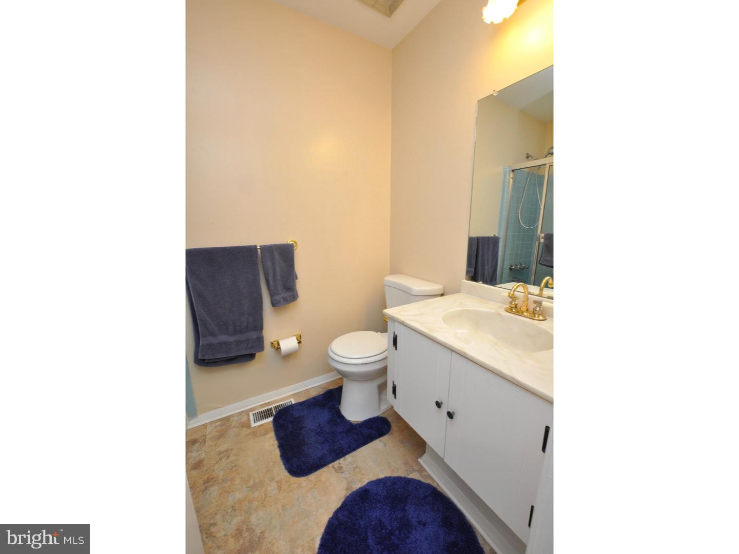 100 Red Stone Ridge Delran, NJ 08075 - Photo 9 of 12