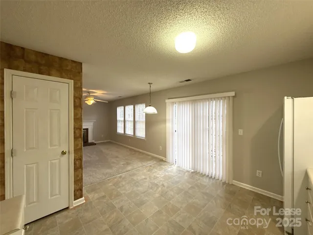 a view of entryway with front door