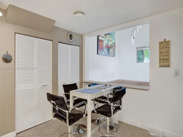 $3,300 | 8662 Bridle Path Court, Unit 115A, Davie, FL 33328