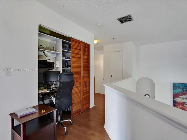 $3,300 | 8662 Bridle Path Court, Unit 115A, Davie, FL 33328