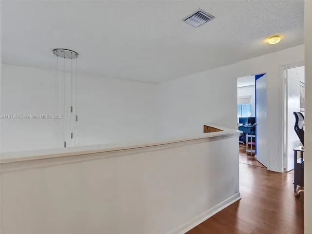 $3,300 | 8662 Bridle Path Court, Unit 115A, Davie, FL 33328