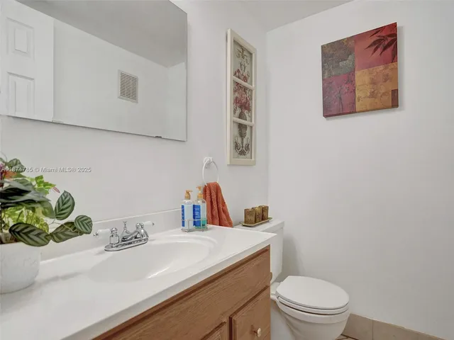 $3,300 | 8662 Bridle Path Court, Unit 115A, Davie, FL 33328