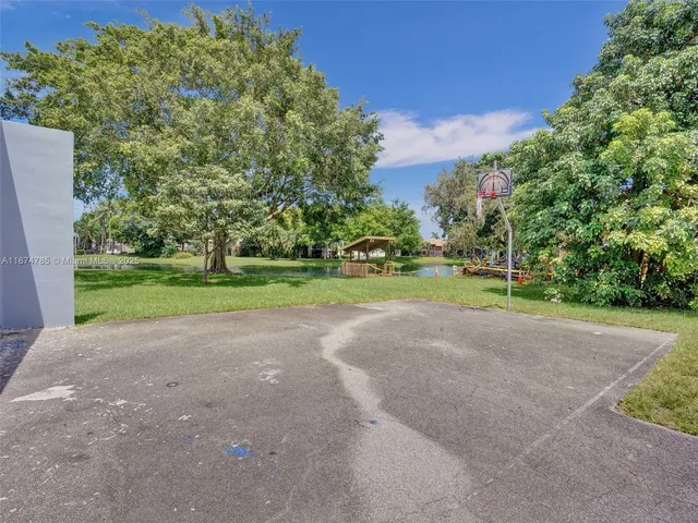 $3,300 | 8662 Bridle Path Court, Unit 115A, Davie, FL 33328