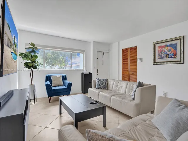 $3,300 | 8662 Bridle Path Court, Unit 115A, Davie, FL 33328