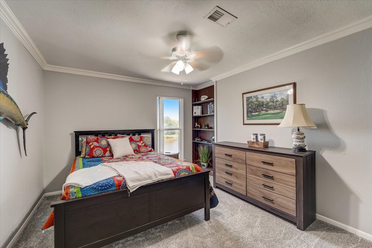 2127 Casa Rio Circle Dickinson, TX 77539 - Photo 18 of 39