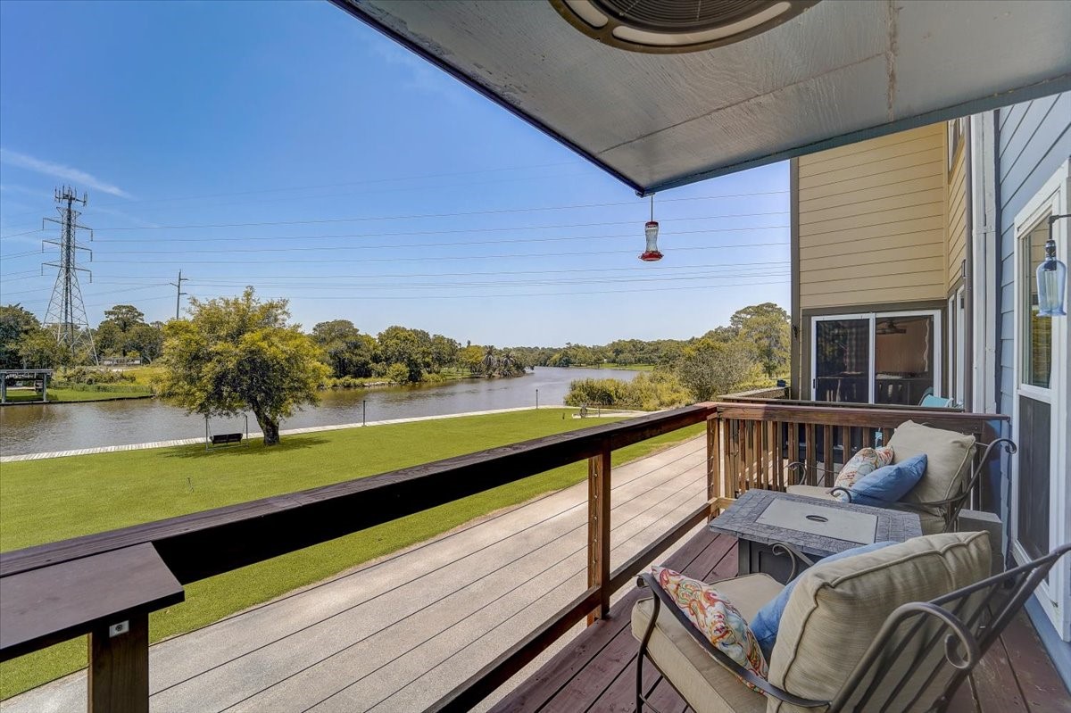 2127 Casa Rio Circle Dickinson, TX 77539 - Photo 25 of 39