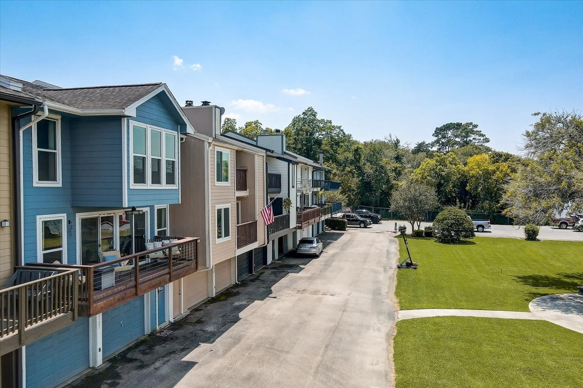 2127 Casa Rio Circle Dickinson, TX 77539 - Photo 28 of 39