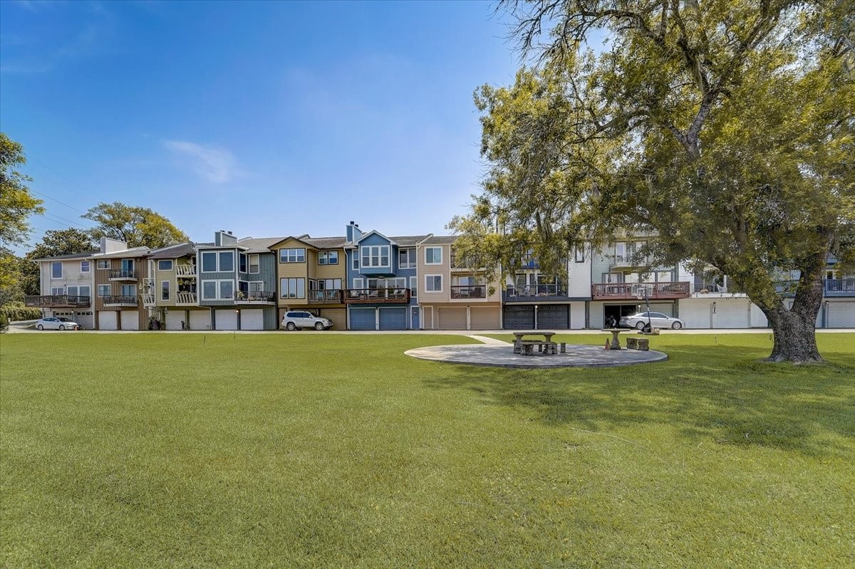 2127 Casa Rio Circle Dickinson, TX 77539 - Photo 38 of 39