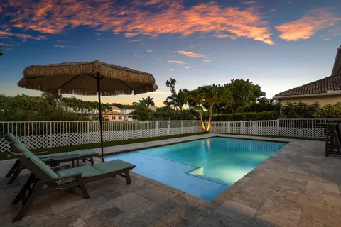 $995,000 | 583 Canoe Point, Delray Beach, FL 33444