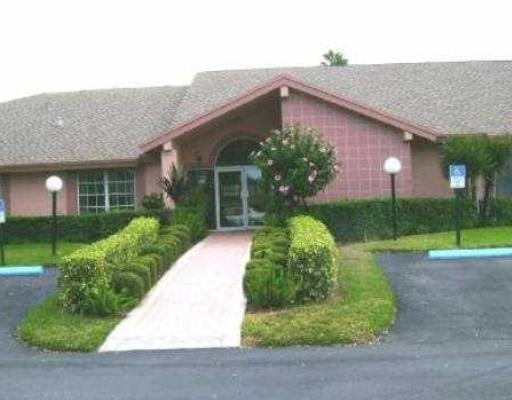 8910 Meadowlark Way, Unit B Boca Raton, FL 33496 - Photo 10 of 14 Photo 10