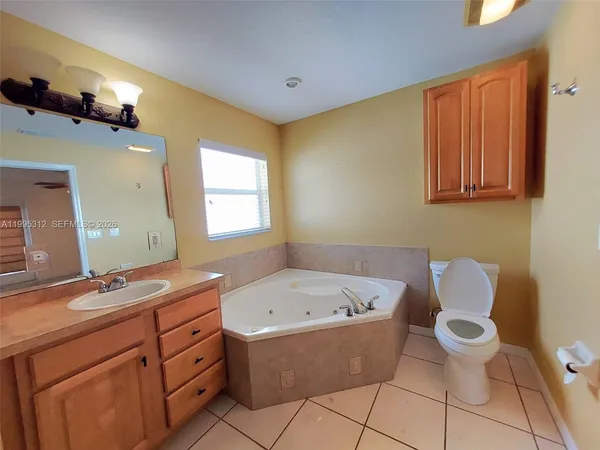 $2,200 | 4031 Santa Barbara Drive, Sebring, FL 33875