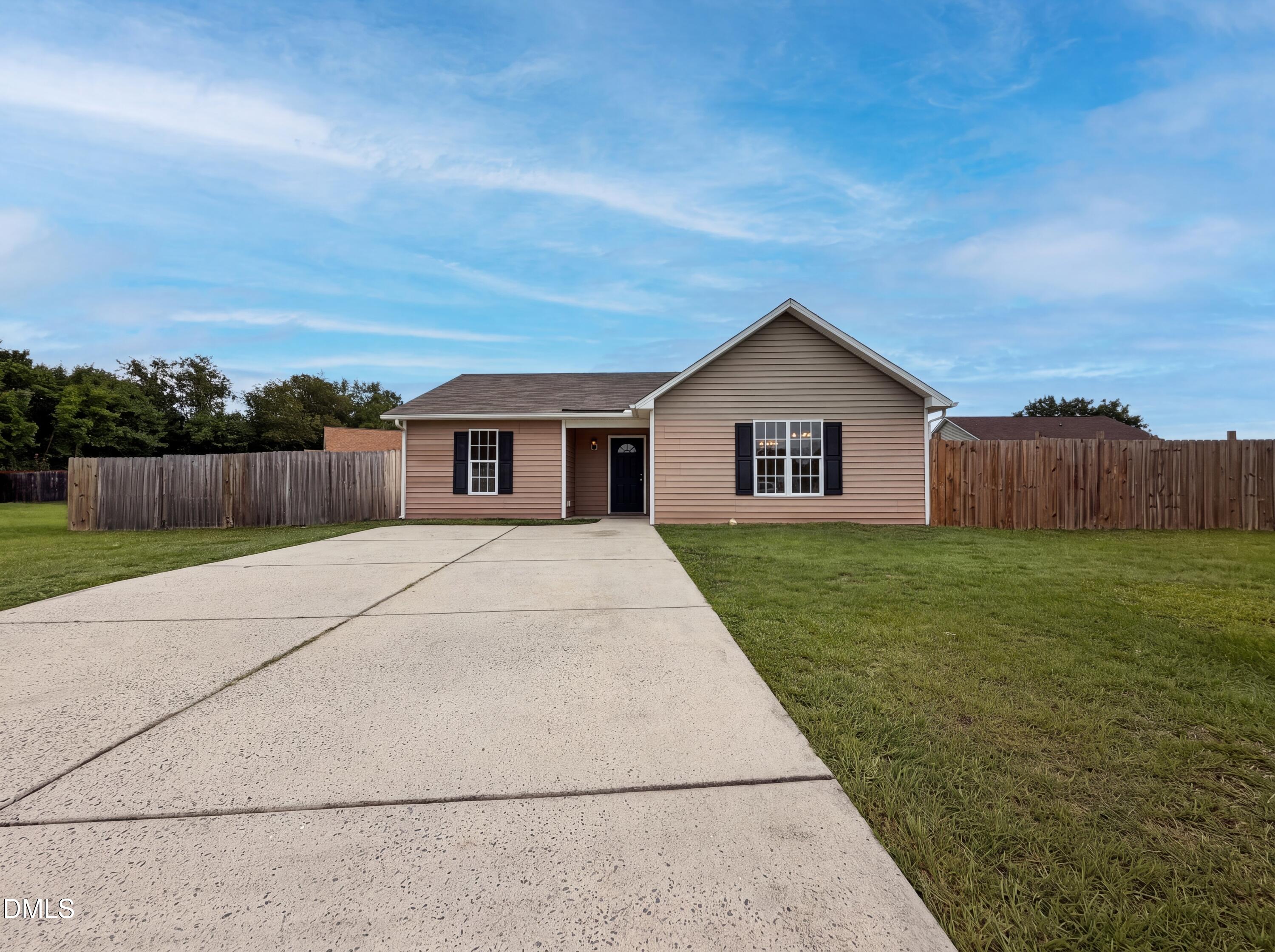 102 Reebe Circle Selma, NC 27576 - Photo 2 of 16 photo_14