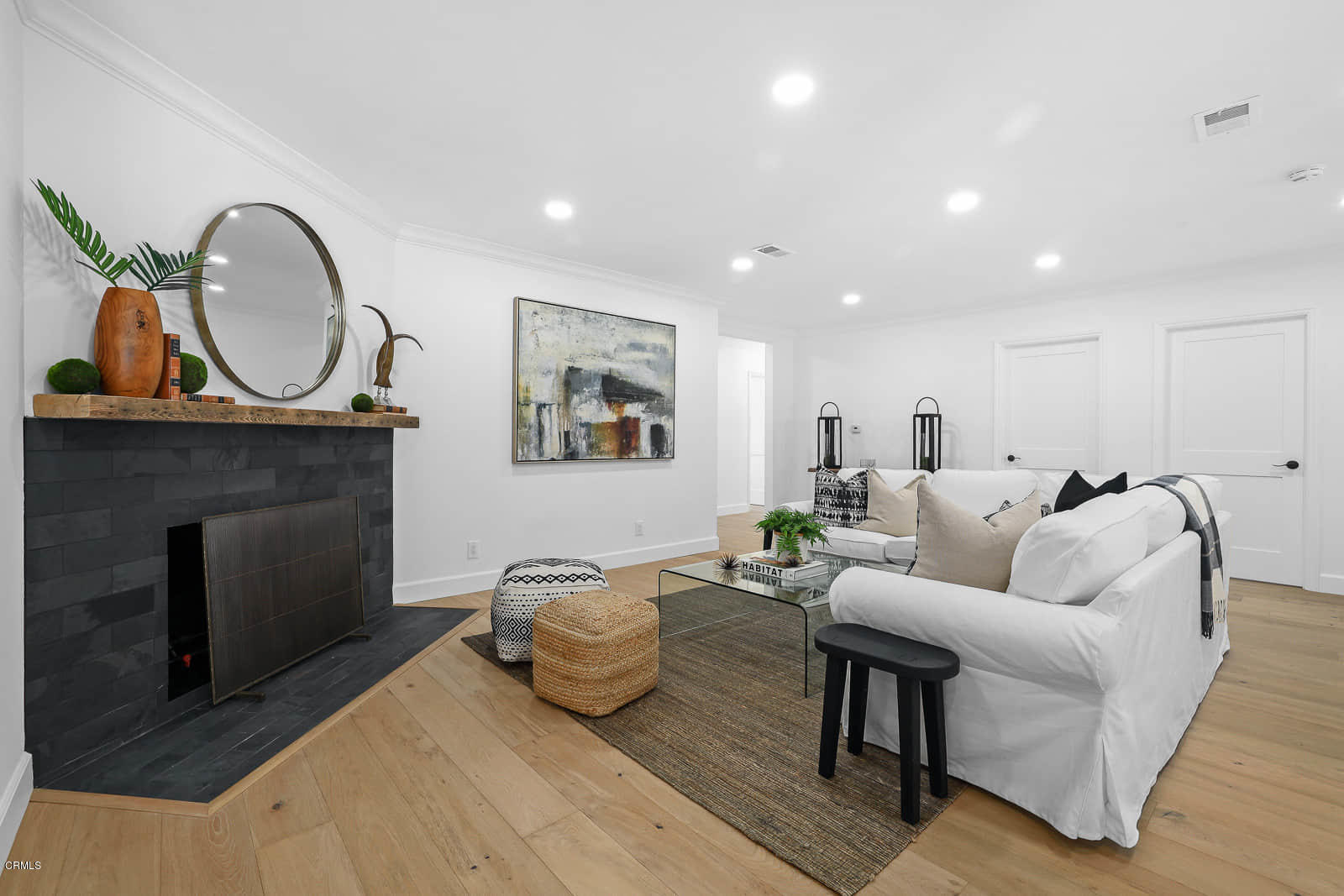 1121 Green Lane La Canada Flintridge, CA 91011 - Photo 11 of 49 11