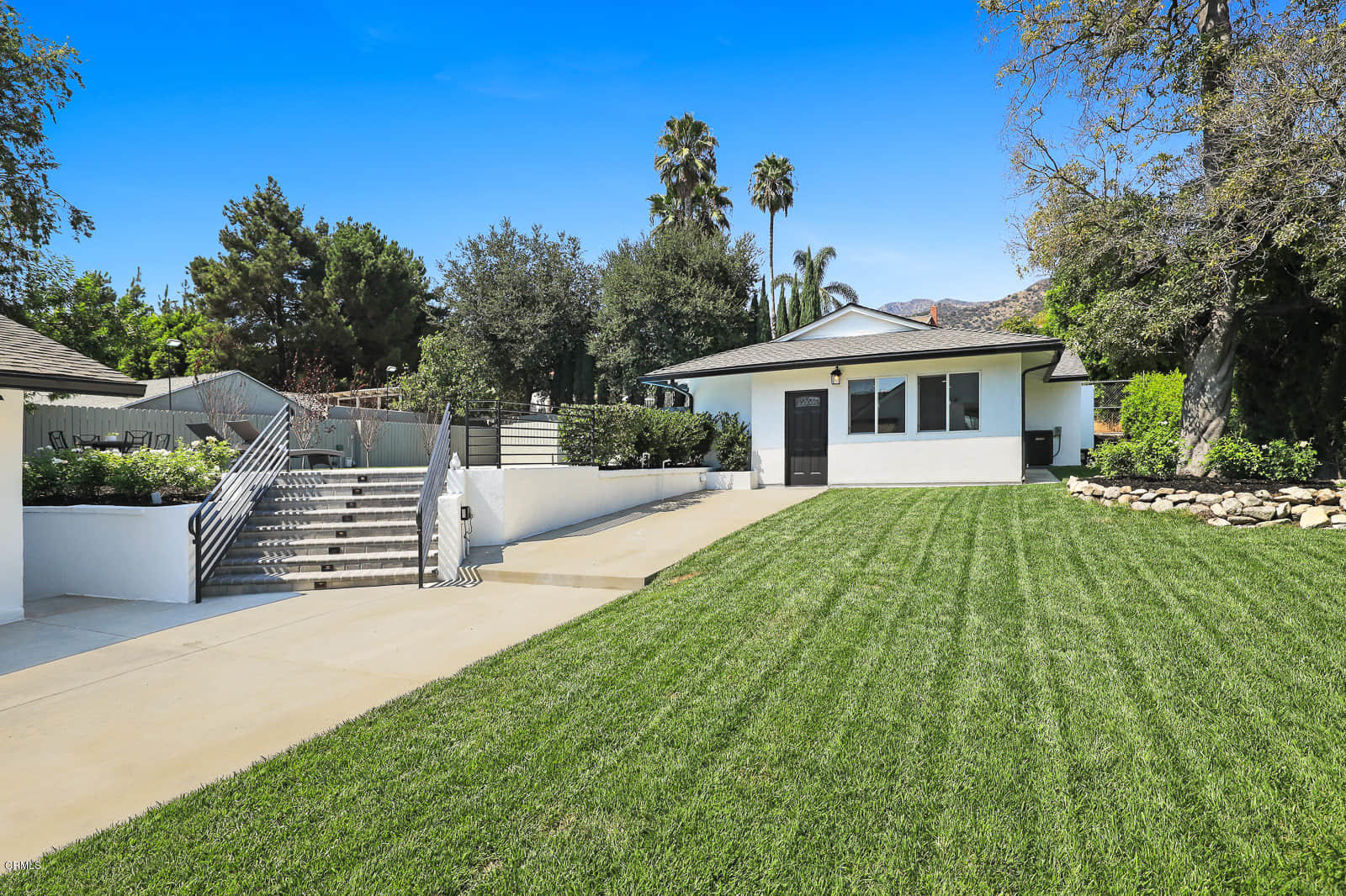 1121 Green Lane La Canada Flintridge, CA 91011 - Photo 43 of 49 43