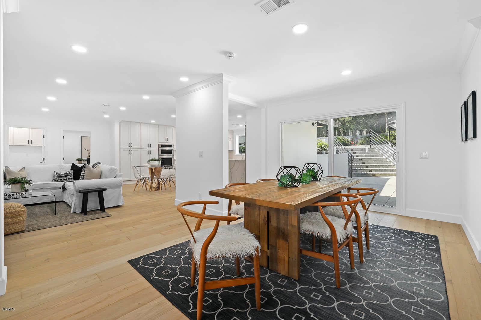 1121 Green Lane La Canada Flintridge, CA 91011 - Photo 9 of 49 9