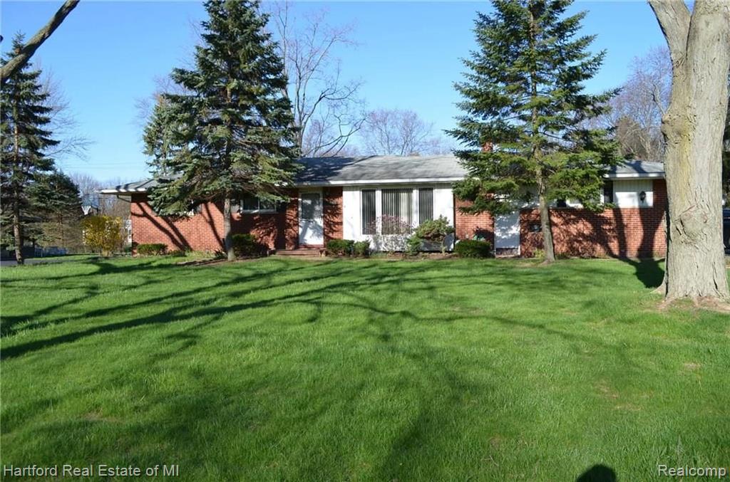 28385 Farmington Road Farmington Hills, MI 48334 - Photo 1 of 15
