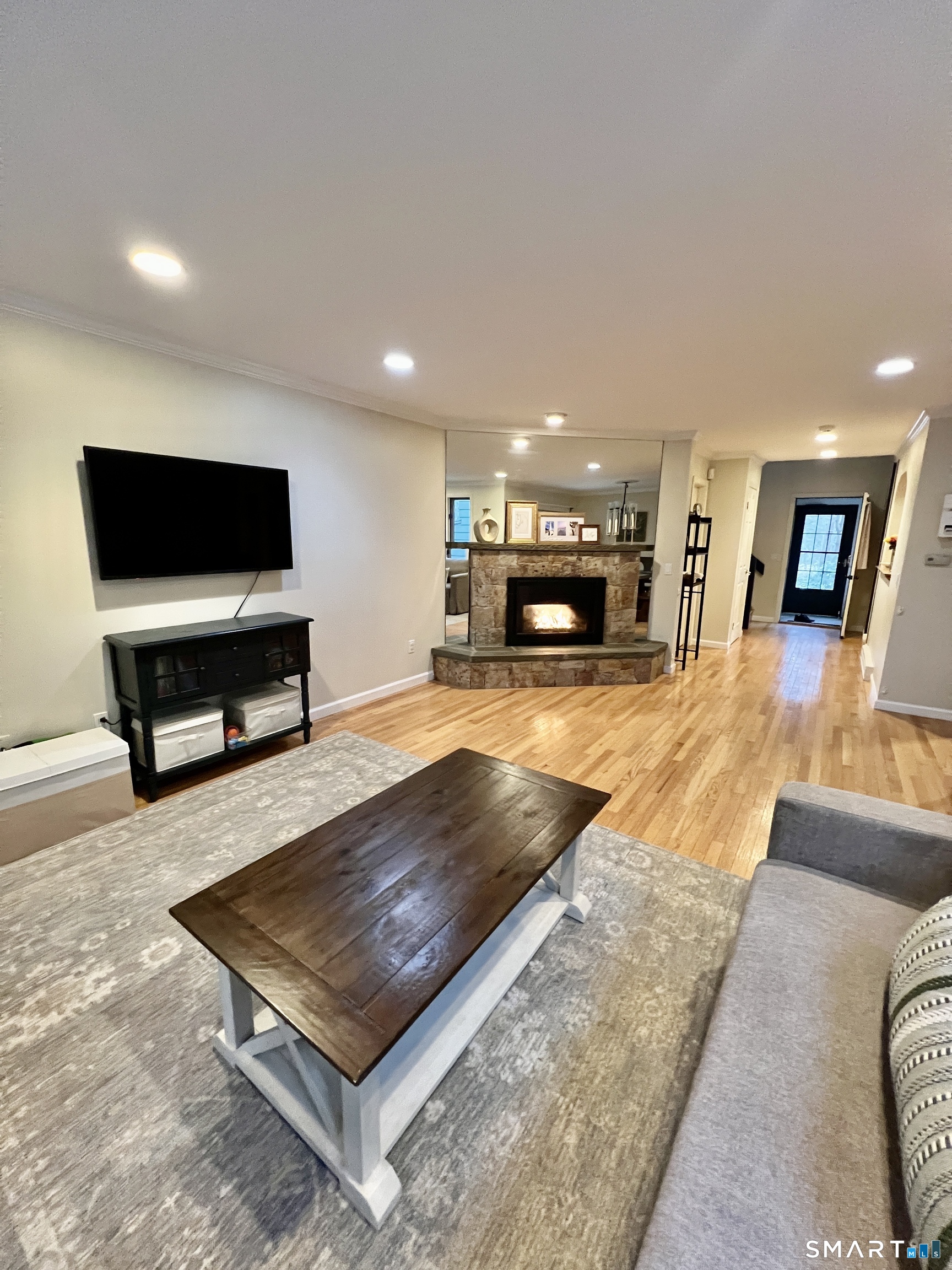 473 Evergreen Road Torrington, CT 06790 - Photo 3 of 33