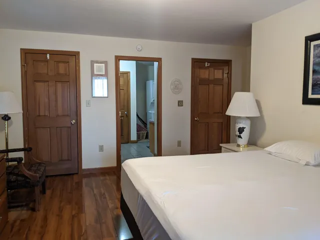 $2,150 | 15 Homestead Lane, Moultonborough, NH 03254