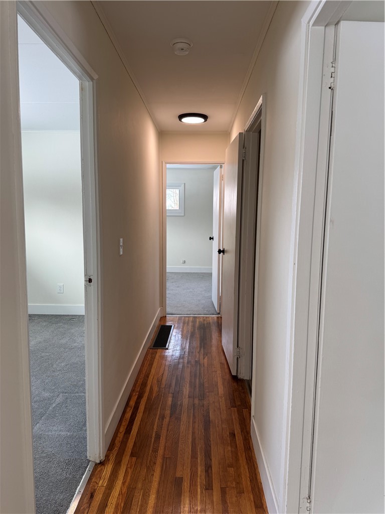 8 Finucane Road Henrietta, NY 14623 - Photo 17 of 30 Hallway to bedrooms.