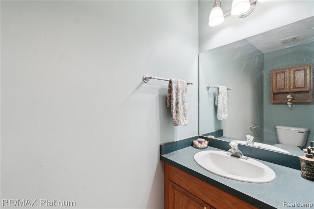 10655 Cedar Lake Road Pinckney, MI 48169 - Photo 32 of 78
