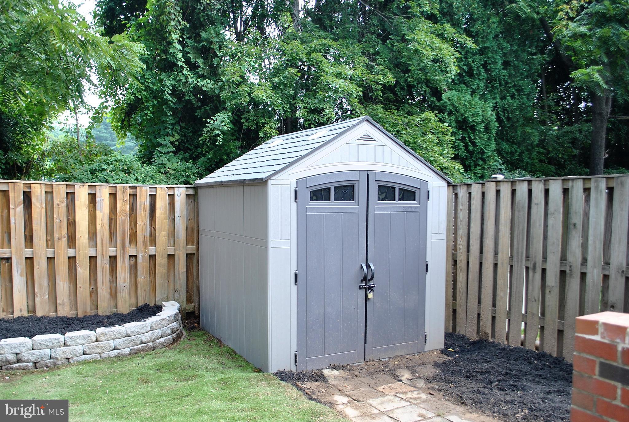 5441 Calvin Court Springfield, VA 22151 - Photo 24 of 40 Large Shed