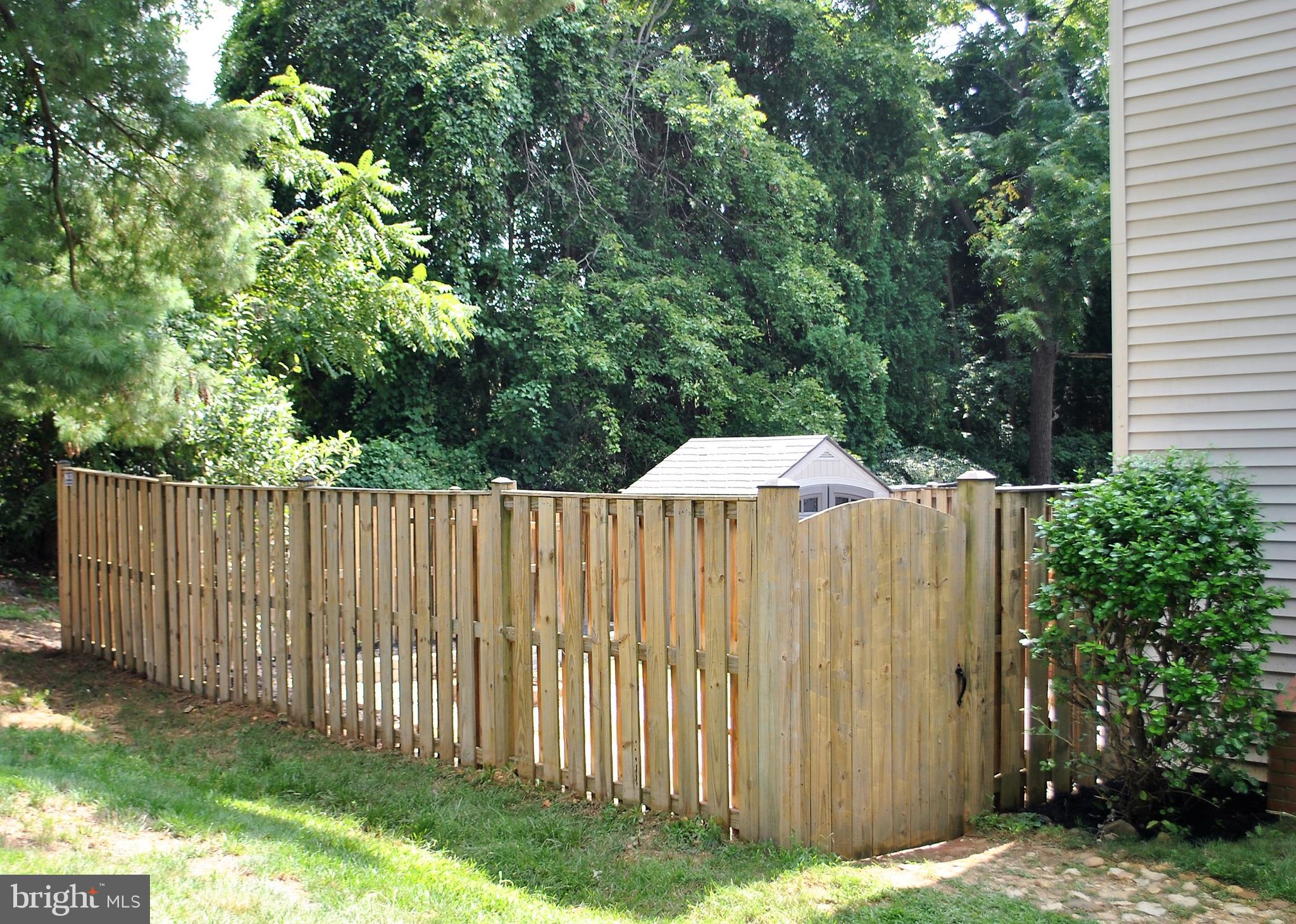5441 Calvin Court Springfield, VA 22151 - Photo 8 of 40 Fully Fenced