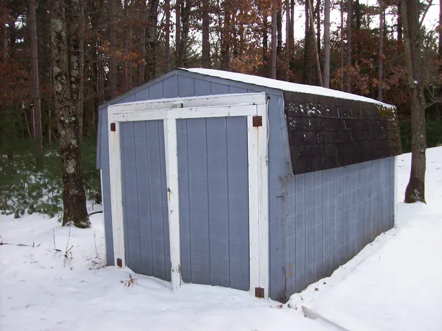 $194,900 | W5703 County Road C Road, Montello, WI 53949