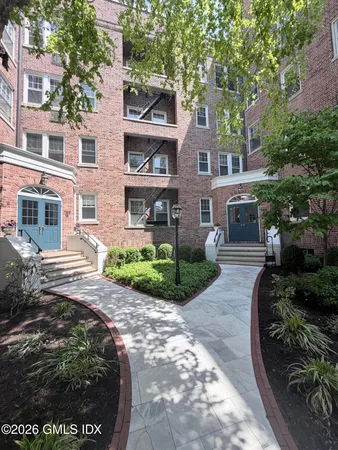 $330,000 | 169 Mason Street, Unit 2H, Greenwich, CT 06830