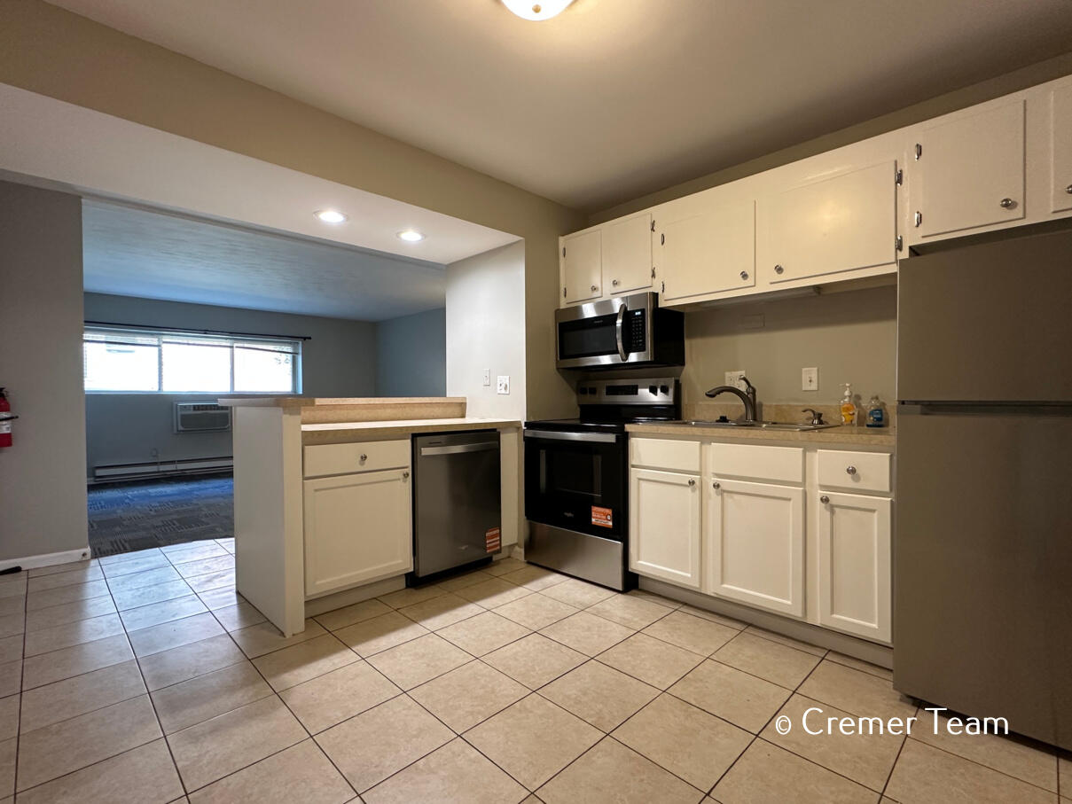 756 West Kilgore Road, Unit 102 Kalamazoo, MI 49008 - Photo 7 of 26 Kitchen View 1