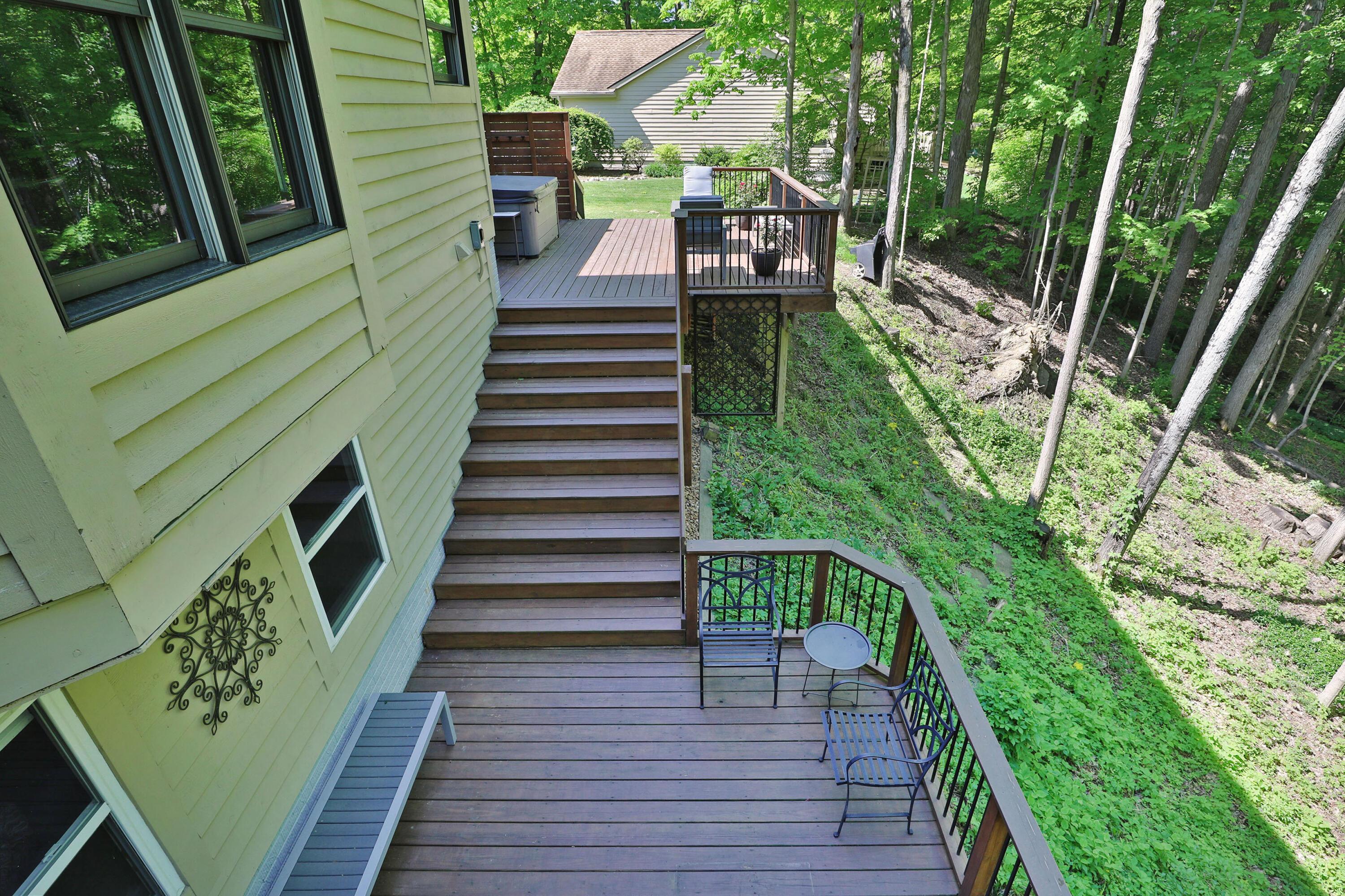 8133 Flint Road Columbus, OH 43235 - Photo 56 of 72 Deck