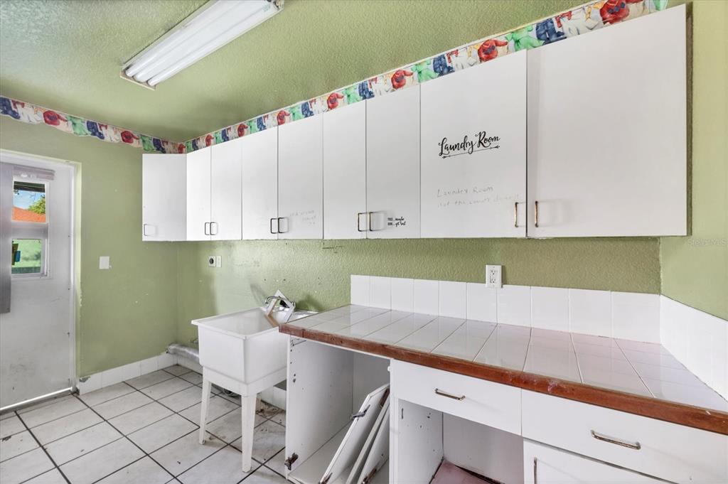 2540 Carmine Road Venice, FL 34293 - Photo 23 of 36