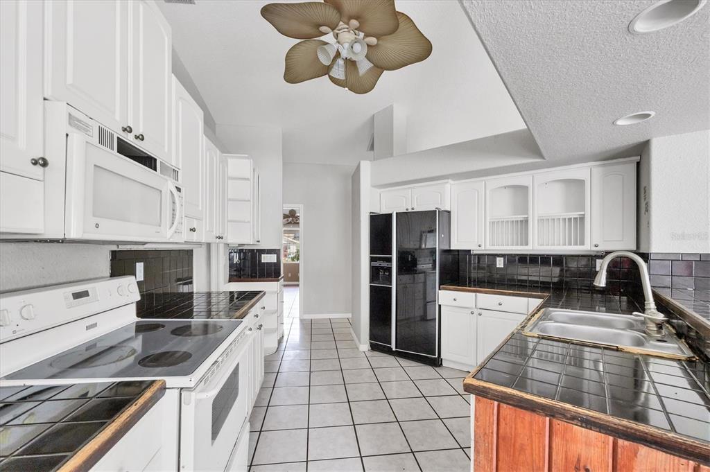 2540 Carmine Road Venice, FL 34293 - Photo 10 of 36