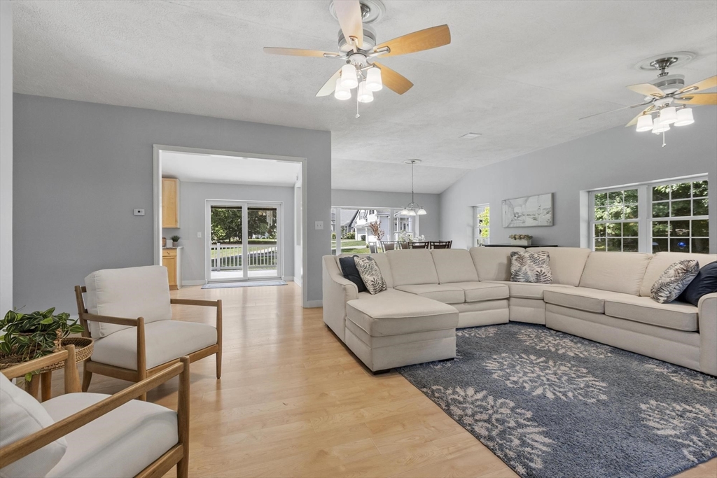 2 Reed Lane Littleton, MA 01460 - Photo 8 of 42 Gallery Image 8