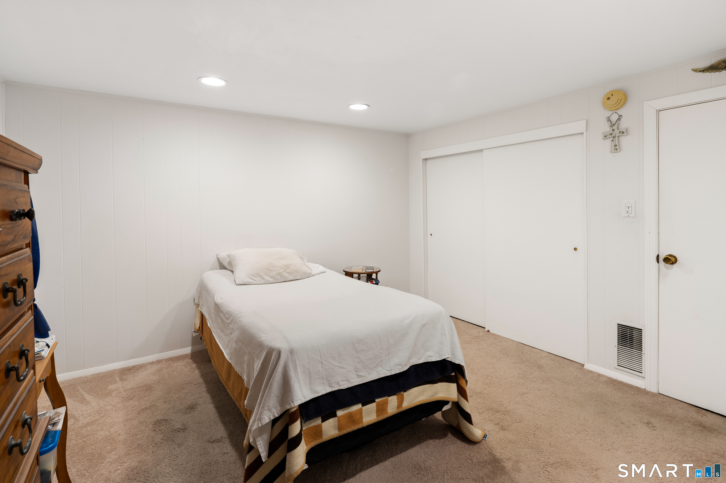 453 Sylvan Knoll Road Stamford, CT 06902 - Photo 11 of 27